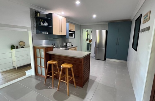 Mudgeeraba House | Luxview Lodge - mountain stay, spectacular views