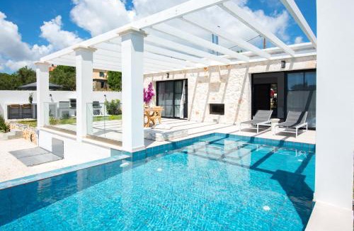 Agios Leon Villa | LUZ BLANCA Rooftop seaview villa