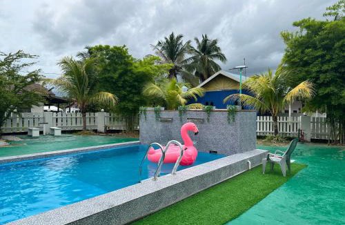 Air Hangat House | Lyaa Resthouse