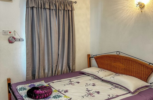 Air Hangat Hotel | Lyaa Resthouse