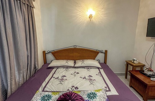 Air Hangat Hotel | Lyaa Resthouse