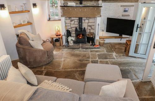 Eyam House | Lydgate Cottage