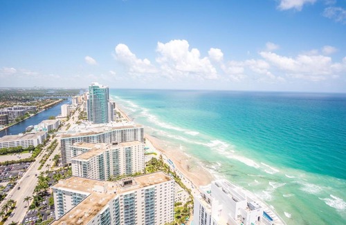 Hollywood South Central Beach Apartment | Lyfe Beach Resort 3804