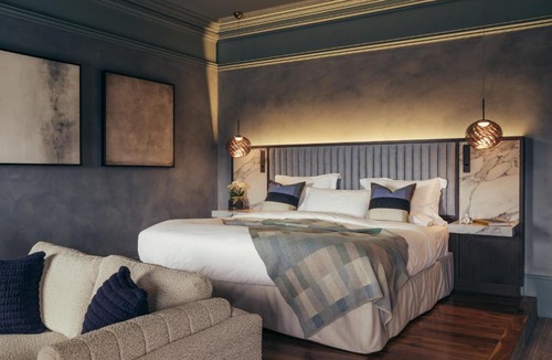 New Town Hotel | Lyla Rooms