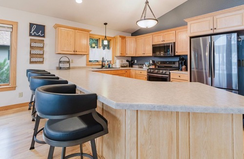 South Range Cabin | Lyman Fireside Lake House, Heirloom Vacations