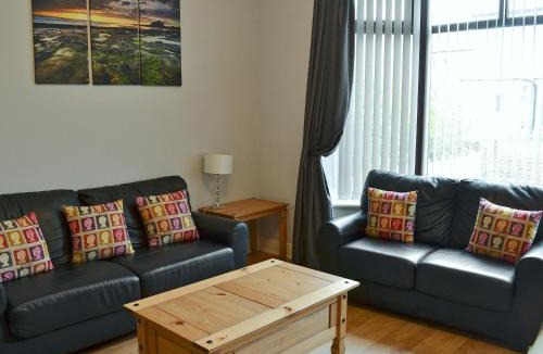 Seahouses House | Lynbank