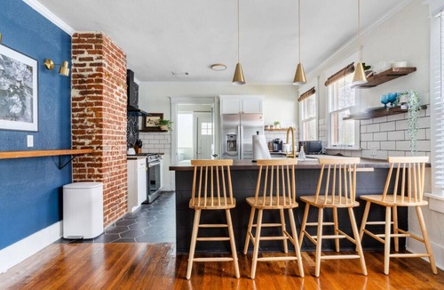 Crosstown House | Lyndale Ave Draft Listing