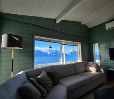 Lyngen House | Lyngenfjord view