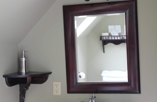 Baddeck Hotel | Lynwood Inn