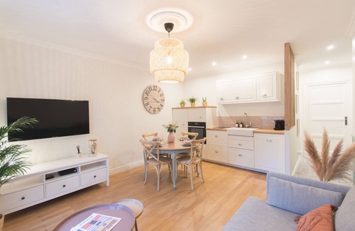 Richard Vitton - Chambovet Apartment | LYON 3, Quartier typique de LYON - 3 rooms 10 min from Part Dieu train station