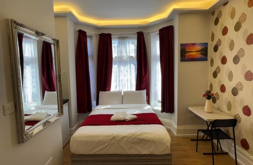 Barking Hotel | Lyon House Hotel
