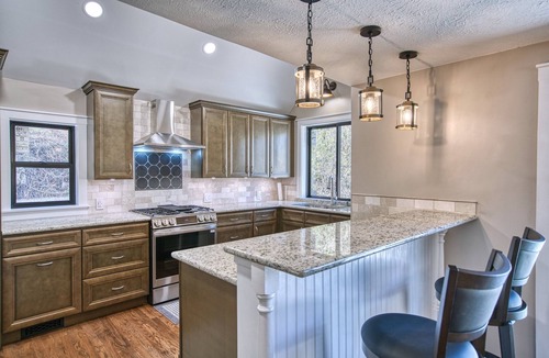 Lyons House | Lyons Riverside Retreat