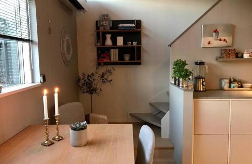 Fredrikstad Apartment | Lys leilighet med fine uteplasser - 2 soverom samt 2 soveplasser i åpent rom i andre etasje