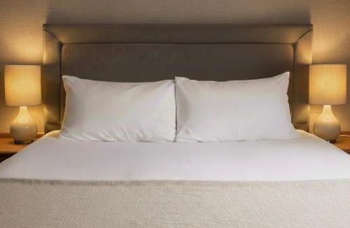 Keswick Hotel | Lyzzick