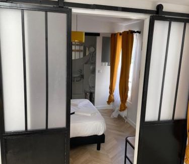 20th Arrondissement Hotel | Ménil Bon Temps