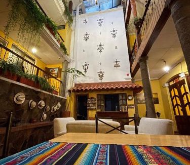 Quito Historic Center Hostel | Mía Leticia B&B