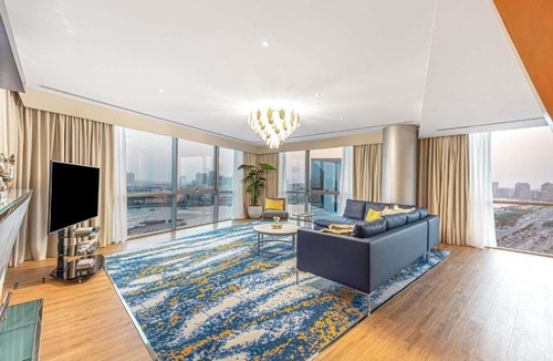 Deira Hotel | Mövenpick Dubai Creek