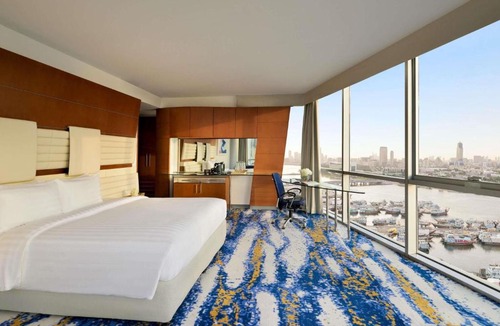 Deira Hotel | Mövenpick Dubai Creek