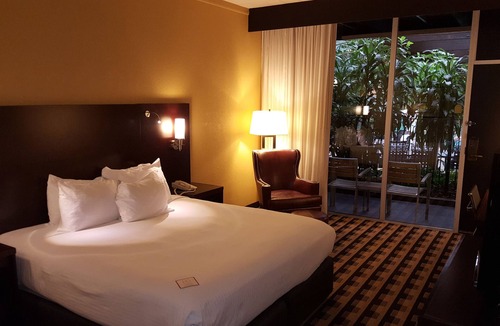 Cheektowaga Hotel | M Hotel Buffalo