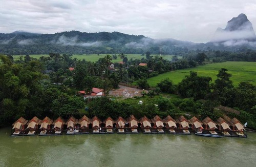 Vientiane Resort | m&r house