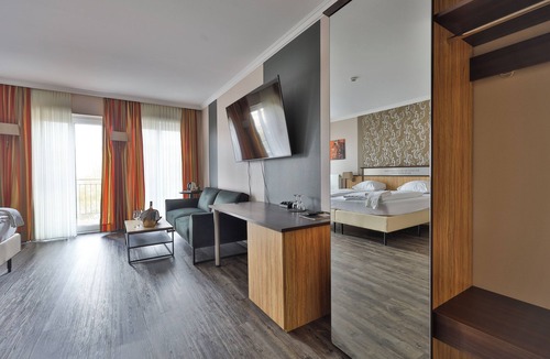 Riol Hotel | M13 Hotel