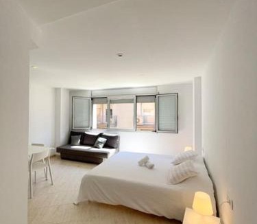 Terrassa Apartment | M2 Apartament cèntric