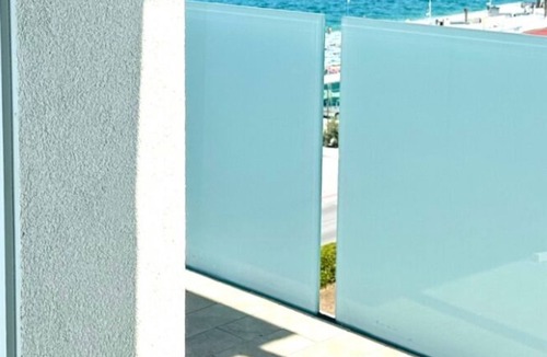 Marcelli Apartment | M413 - Marcelli, four-room beachfront apartment with view and private beach