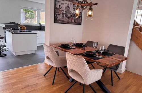Stegaurach House | M6 The Cube - Modern Architect-Designed Home with Direct Access to Bamberg