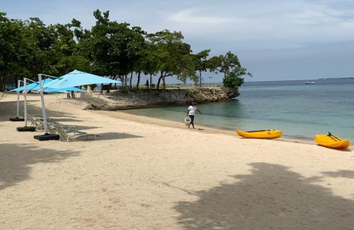 Maribago Apartment | Ma Roberta @ Tambuli Resort with fast WIFI