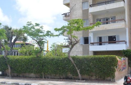 Al-Muntazah Apartment | Maamoura Beach 1