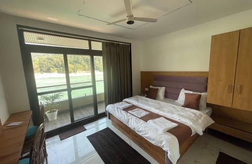 Rishikesh Hotel | Maayaa inn by Ganges