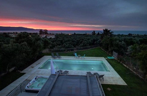 Pyrgos Psilonerou Villa | Mabech Villa