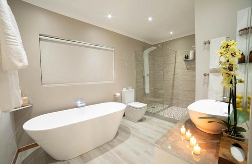 Leeupoort Cabin | Mabula Game Lodge