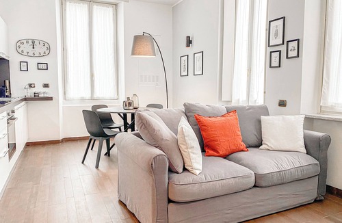 Bullona Apartment | Mac Mahon Suite - One Bedroom Apartment, Sleeps 4