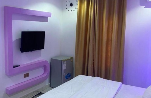 Port Harcourt Hotel | Mac-Top Event place and cottage