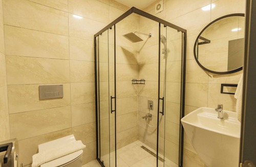 Macka Hotel | MacarTaşı Hotel