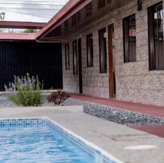 Ciudad Cortes Bed & Breakfast | Macaws Villa