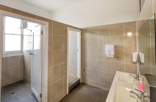 Maclean Hotel | Maclean Hotel