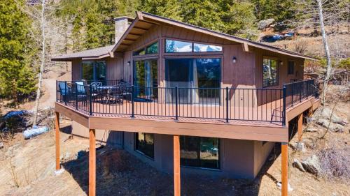 Windcliff Estates House | Macmillan Home