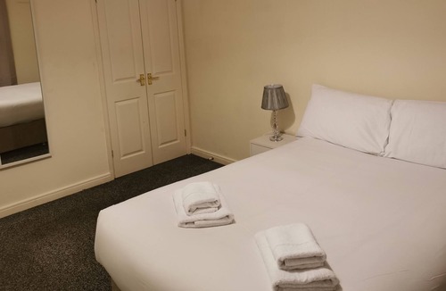 Luton Hotel | Macpherson House