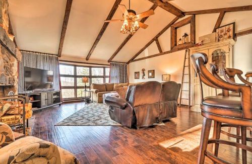 Seisholtzville House | Macungie Cabin w/Fireplace Near Bear Creek Skiing