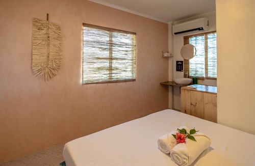 Libaong Hostel | Mad Monkey Panglao