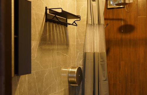 Vang Vieng Hostel | Mad Monkey Vang Vieng