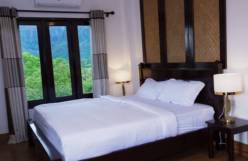 Vang Vieng Hostel | Mad Monkey Vang Vieng