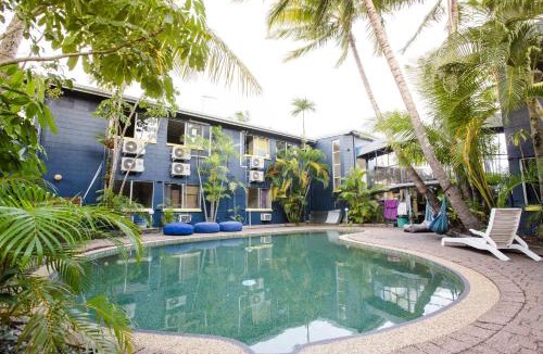 Cairns Hostel | Mad Monkey Village