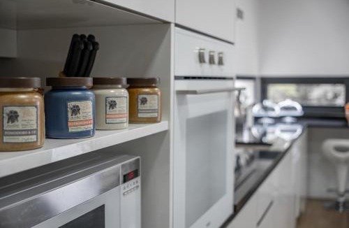 Montargil House | Made iN2 Creative Guest House