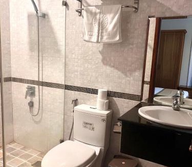 Ninh Kieu Hotel | Madella Hotel