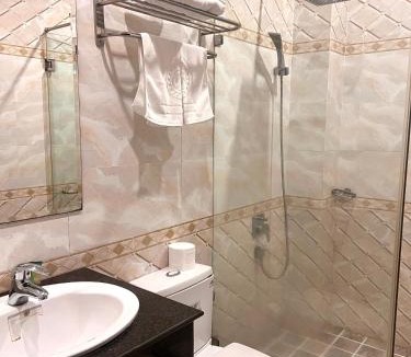 Ninh Kieu Hotel | Madella Hotel