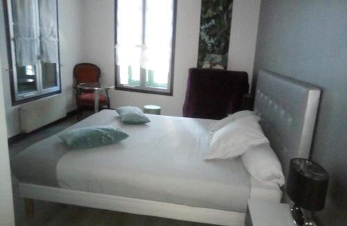 Pays-de-Belves Bed & Breakfast | Madelon IV
