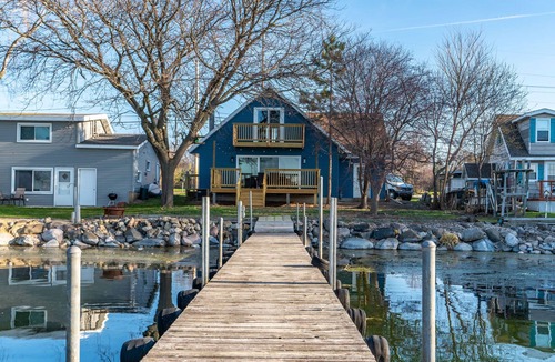Monona House | Madison Lakefront Oasis in the Heart of Madison - Central, Minutes to Downtown!
